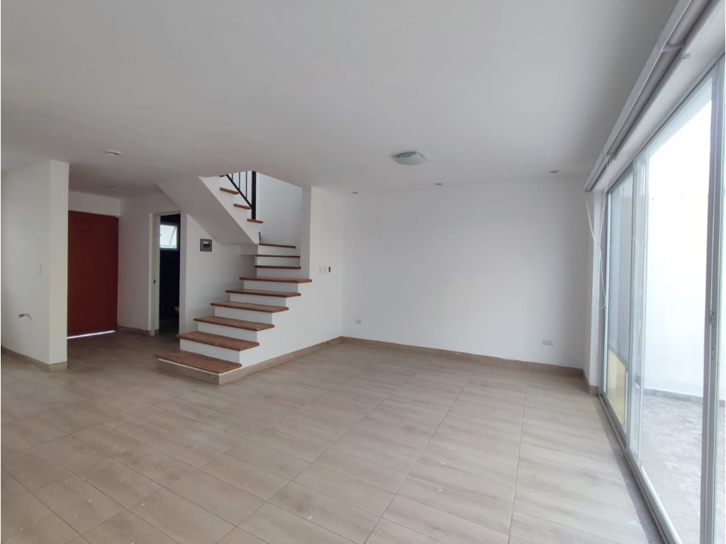 WhatsApp Image 2025-12-08 at 11.35.43 AM (2)